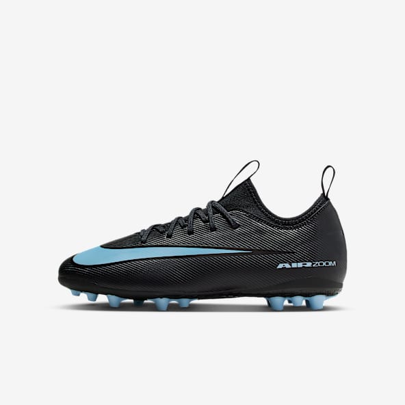 Mercurial Football Boots. Nike CA